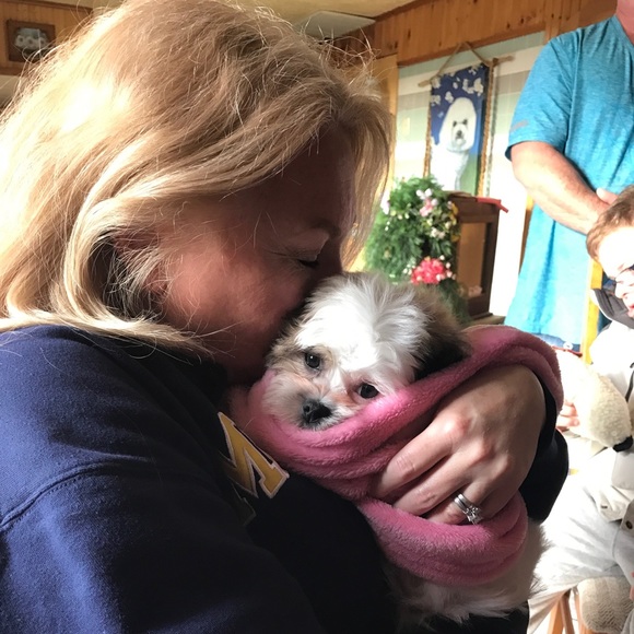 Meet your Posher, Julie - Picture 2 of 2